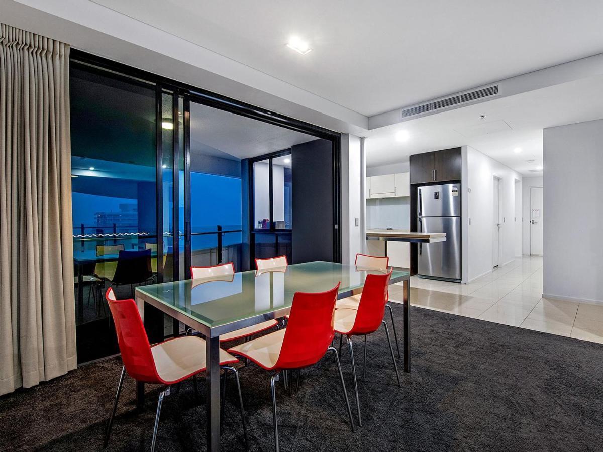 Apartment Luxury Ocean View 3 Bedroom At Wave Broadbeach *